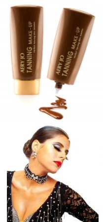Aery Jo tanning make-up